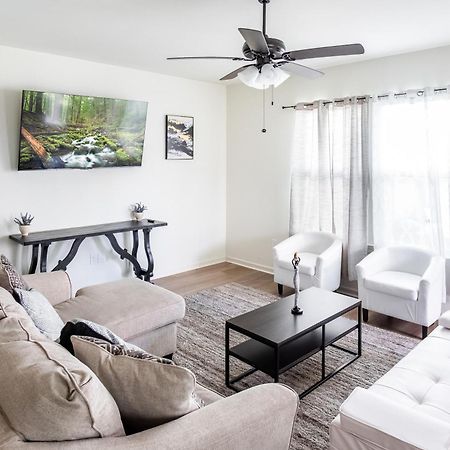 Luxury Townhome By Lsu Campus 巴吞鲁日 外观 照片